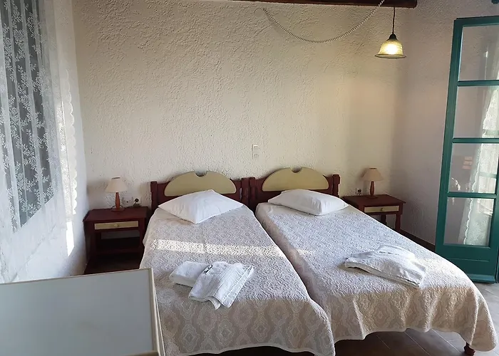 Archipelagos * Naxos City